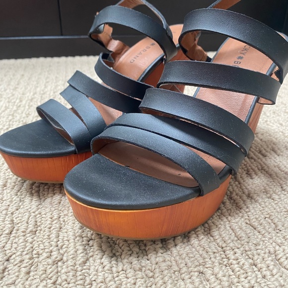 Lucky Brand black wedges - Picture 5 of 5